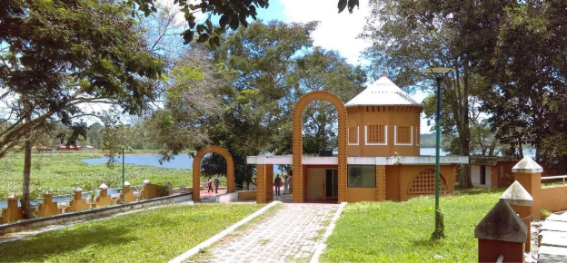 Akkulam Lake and Adventure Park